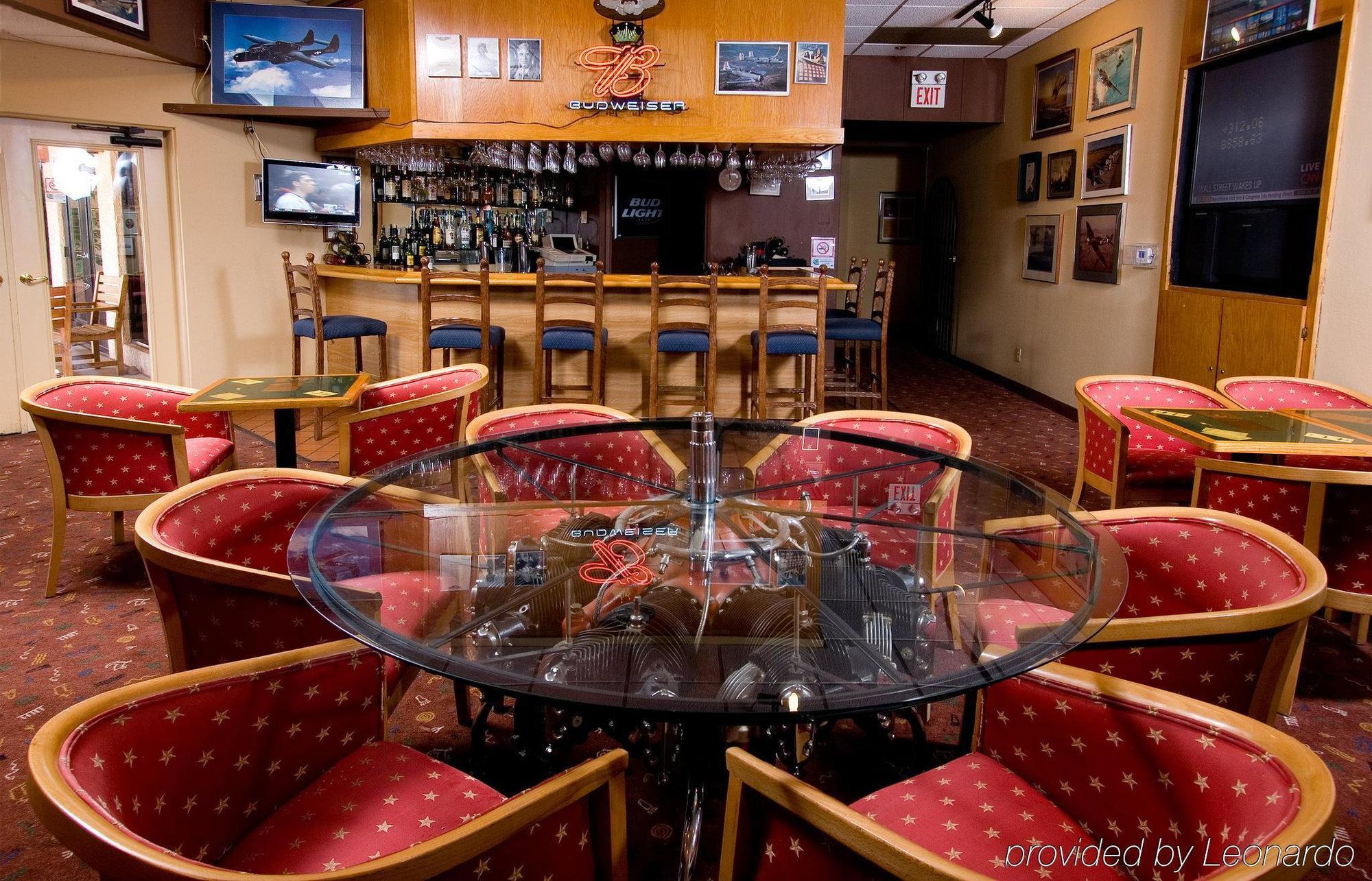 Best Western Plus Scottsdale Thunderbird Suites Ресторан фото